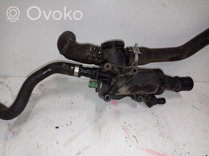 Ford Mondeo MK IV Boîtier de thermostat 9656182980