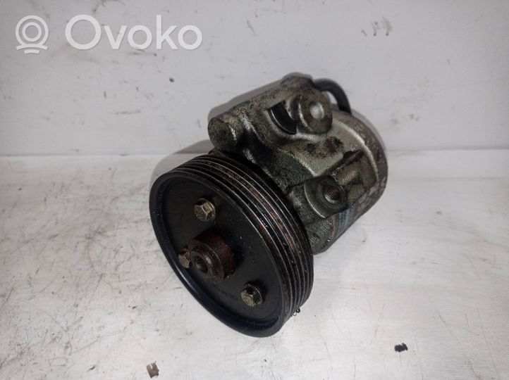 Volvo S40, V40 Ohjaustehostimen pumppu 7700872160D