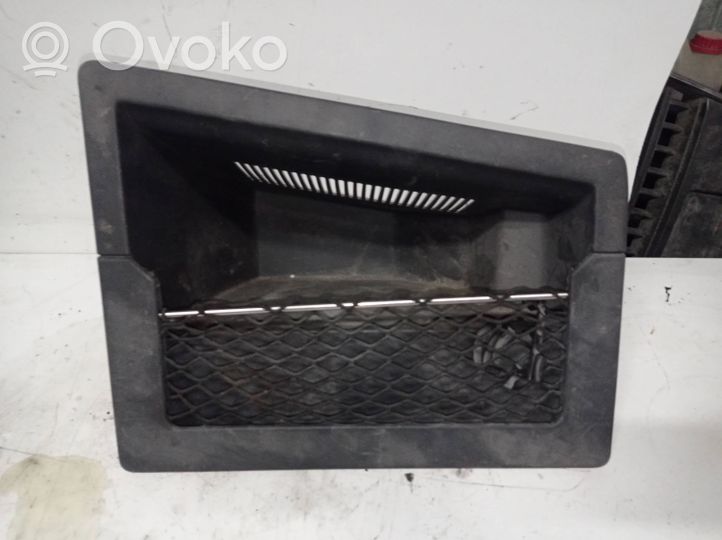 Volkswagen Phaeton Glove box in trunk 3D5867706F