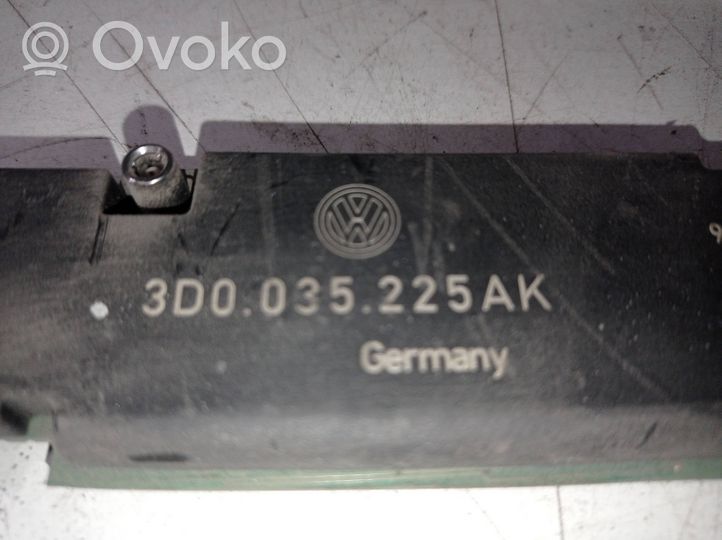 Volkswagen Phaeton Aerial antenna amplifier 3D0035225AK