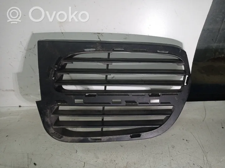 Porsche Cayenne (92A) Grille antibrouillard avant 7l5807681