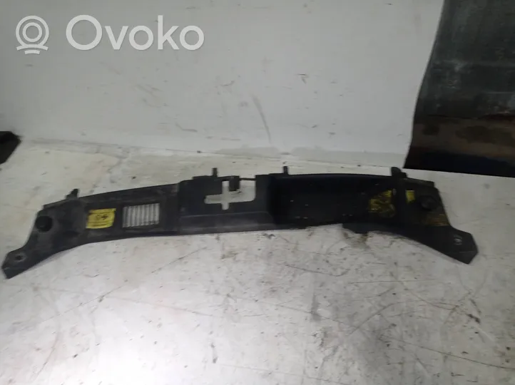 Volvo V50 Pannello di supporto del radiatore (usato) 30716338