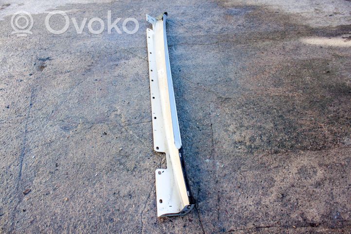 Mercedes-Benz CLS C219 Sill A2196900140