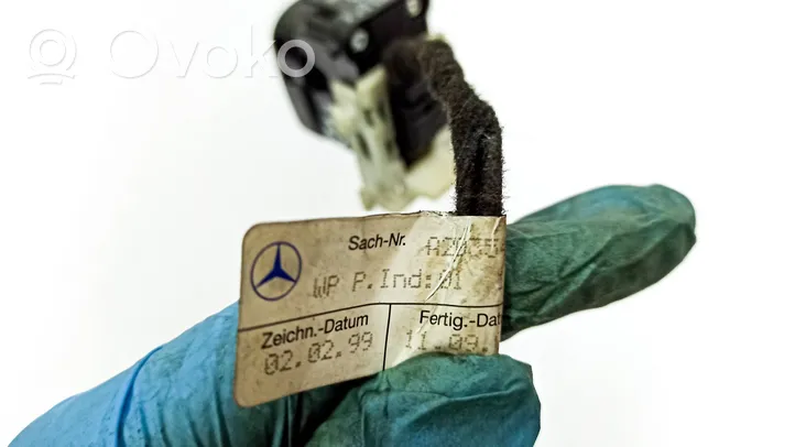 Mercedes-Benz C W203 Sähkötoimisen ikkunan ohjauskytkin A2038200210