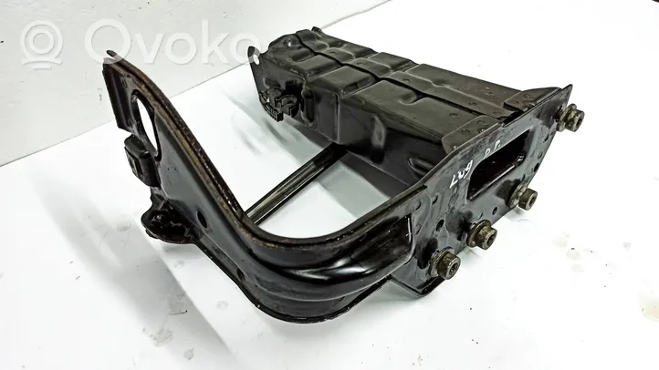 Mercedes-Benz CLK A209 C209 Staffa del pannello di supporto del radiatore 