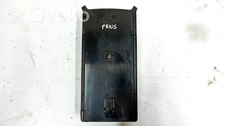 Toyota Prius (XW20) Glove box 5882347010