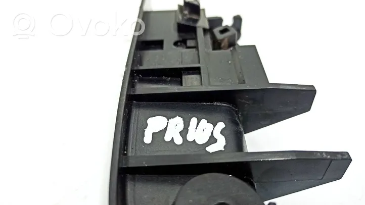 Toyota Prius (XW20) Fuel tank opening switch 