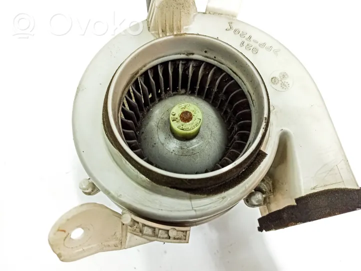 Toyota Prius (XW20) Ventola riscaldamento/ventilatore abitacolo 8713047070