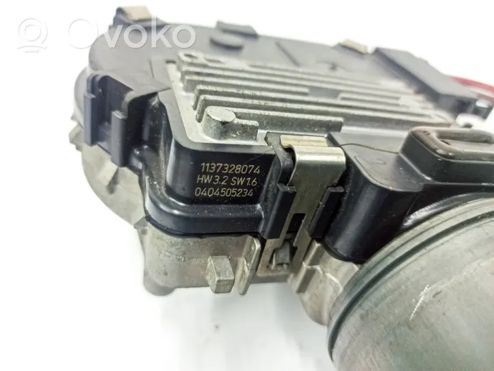 Mercedes-Benz E W211 Wiper motor A2115403107