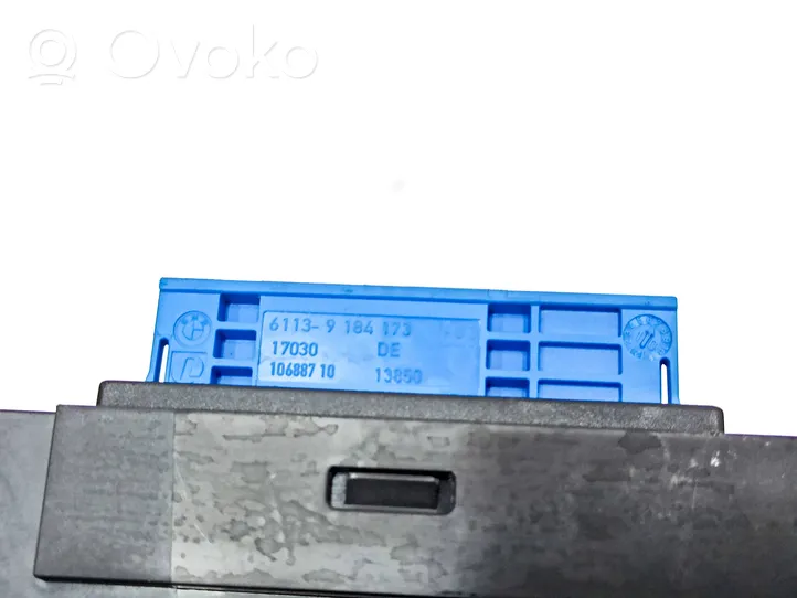 BMW 3 E92 E93 Fuse box set 10688710