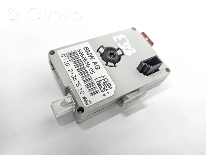 BMW 3 E92 E93 Aerial antenna amplifier 696865005