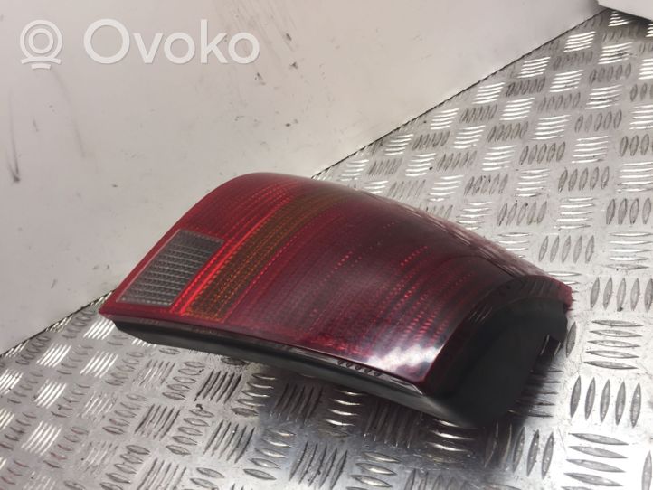 Volkswagen Golf IV Lampa tylna 1J9945075P