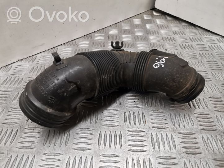 Volkswagen PASSAT B6 Oro paėmimo kanalo detalė (-ės) 3C0129654P