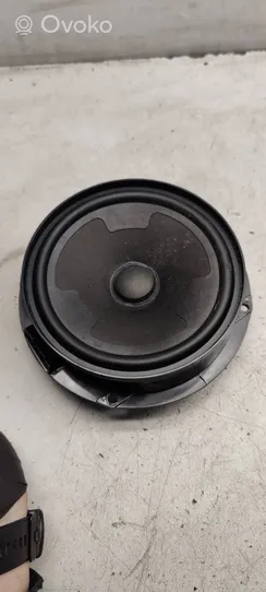 Volkswagen PASSAT B8 Subwoofer speaker 3g0035453