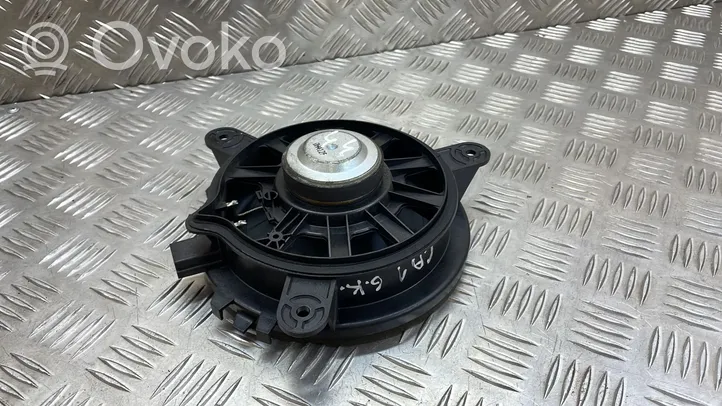 Volvo V70 Enceinte de porte arrière 30657444