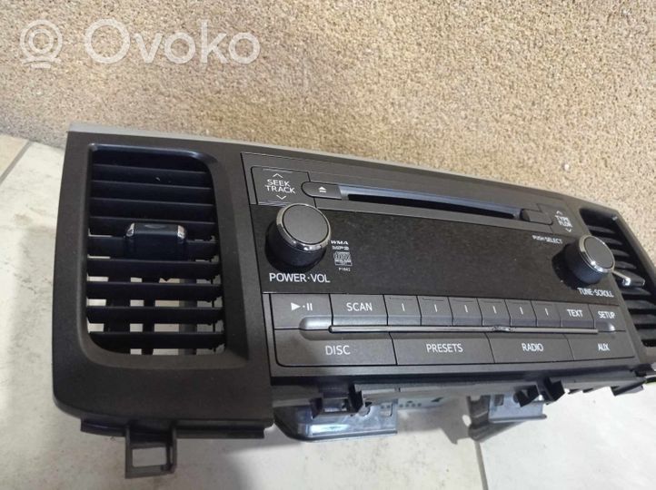 Toyota Sienna XL30 III Unité principale radio / CD / DVD / GPS 8612008270