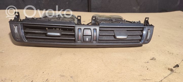 BMW X5M E70 Rejilla de ventilación central del panel 9252648