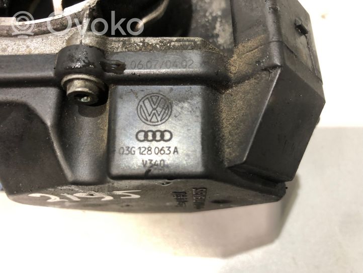 Volkswagen Golf V Valvola a farfalla 03G128063A