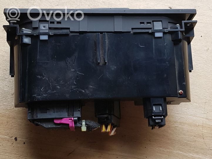 Volkswagen Sharan Panel klimatyzacji 7M3907049A