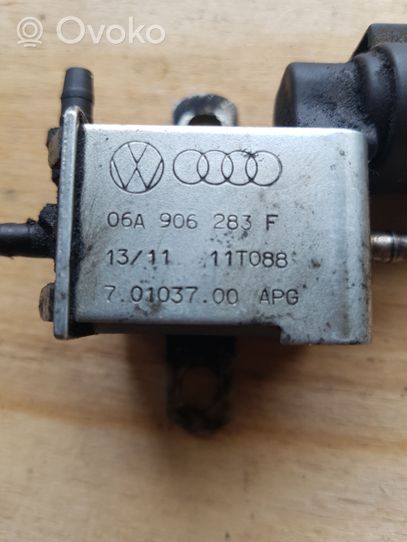 Volkswagen II LT Turbolader Druckwandler Magnetventil 06A906283F