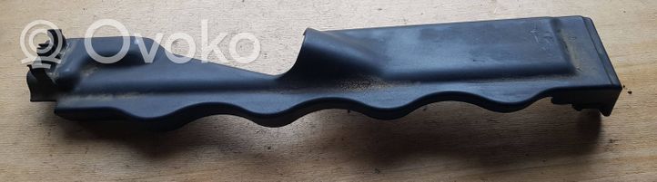 Volkswagen PASSAT B5 Engine cover (trim) 058133685