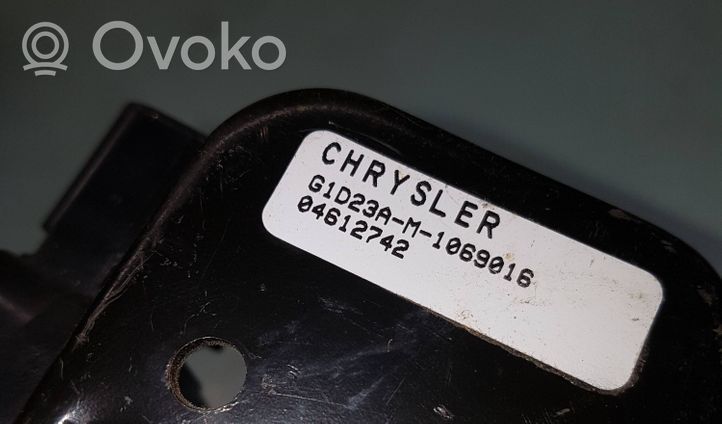 Chrysler Voyager Педаль акселератора 04612742