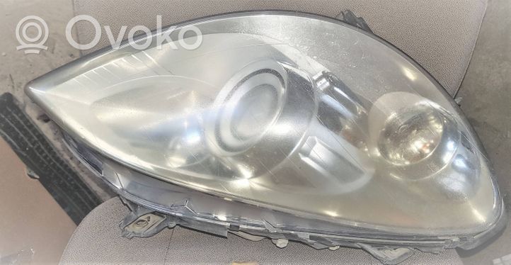 Mercedes-Benz B W245 Phare frontale A1698204661