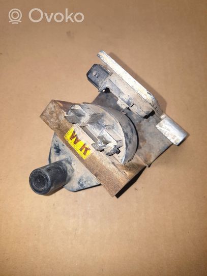 Opel Vectra B Ignition amplifier control unit 90243613