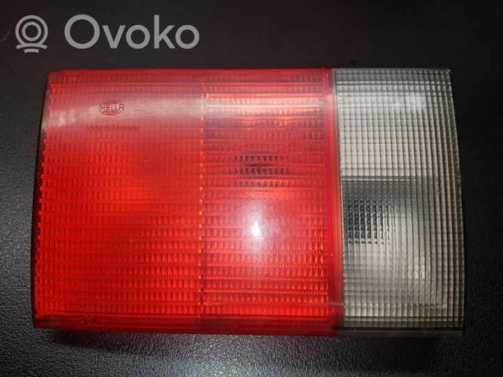 Audi 100 S4 C4 Lampy tylnej klapy bagażnika 4A0945093