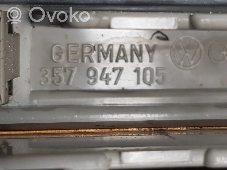 Volkswagen Sharan Lampka podsufitki tylna 357947105