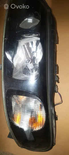 Volvo XC70 Lampa przednia 89008268