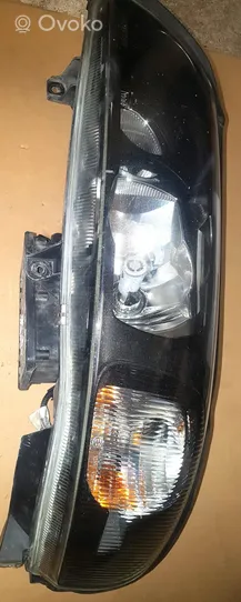 Volvo XC70 Phare frontale 89008268