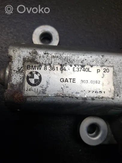 BMW 5 E39 Priekšējā loga tīrītājs 8361644