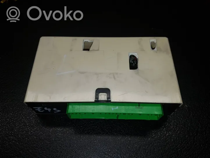 Volvo S70  V70  V70 XC Door central lock control unit/module 9472461