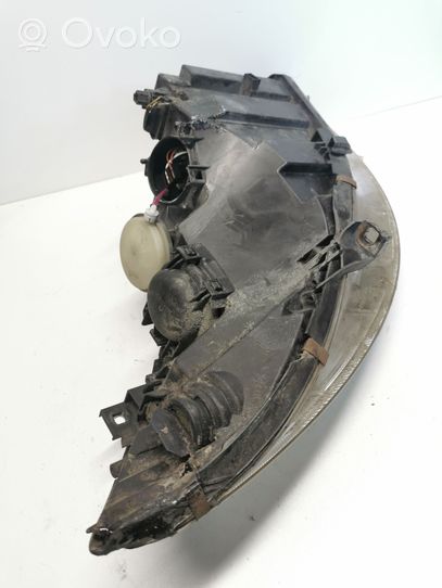 Mercedes-Benz A W169 Lampa przednia A1698200161