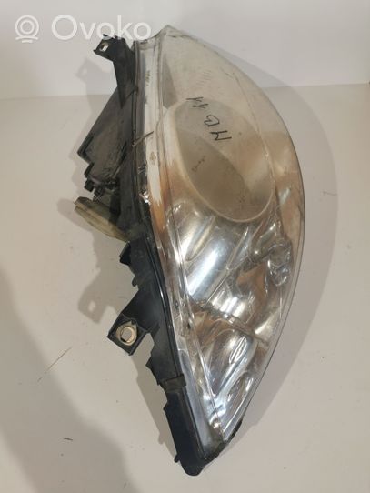 Mercedes-Benz A W169 Lampa przednia A1698200261