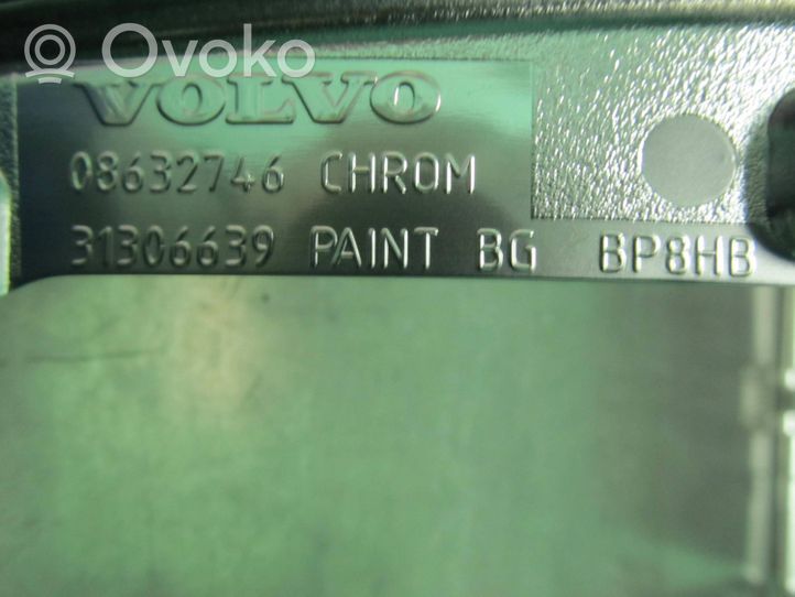 Volvo V40 Cross country Ilmastointi-/lämmityslaitteen säätimen kehys 08632746