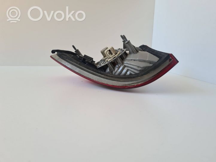 Mercedes-Benz E W210 Lampa tylna A2108205364