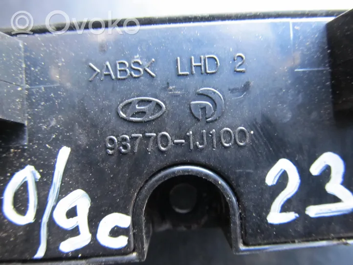 Hyundai i20 (PB PBT) Interrupteur feux de détresse 937501J100