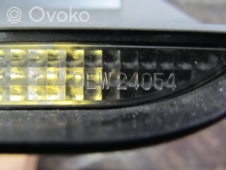 Subaru Forester SH Luce d’arresto centrale/supplementare VC02125