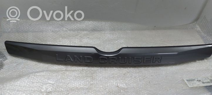 Toyota Land Cruiser (J150) Poszycie / Tapicerka tylnej klapy bagażnika 7682760050