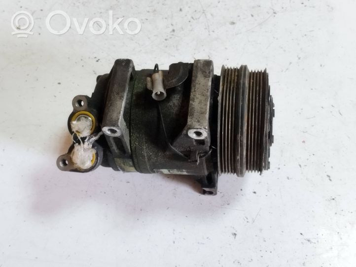 Volvo V70 Ilmastointilaitteen kompressorin pumppu (A/C) P30761390