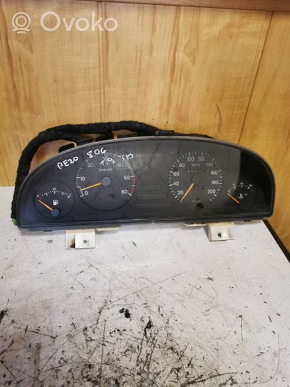 Peugeot 806 Compteur de vitesse tableau de bord 09030702030