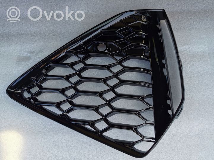 Audi RS6 C8 Grille inférieure de pare-chocs avant 4K8807681D