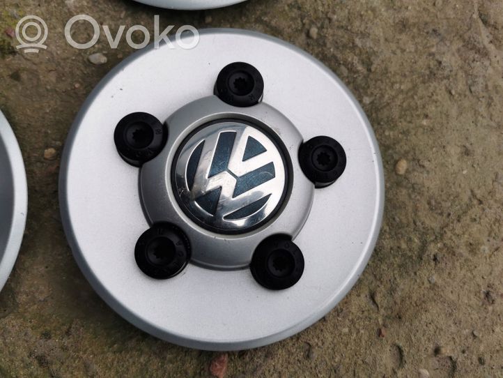 Volkswagen Touareg III Original wheel cap 7L6601147