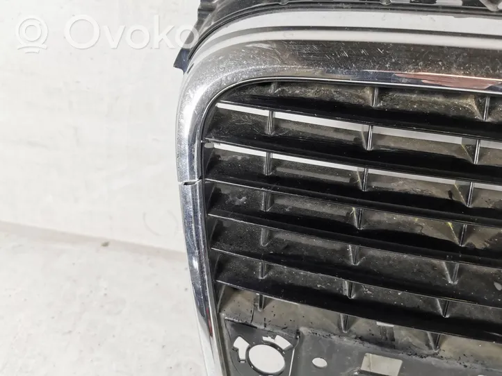 Audi A4 S4 B7 8E 8H Grille calandre supérieure de pare-chocs avant 8E0853651