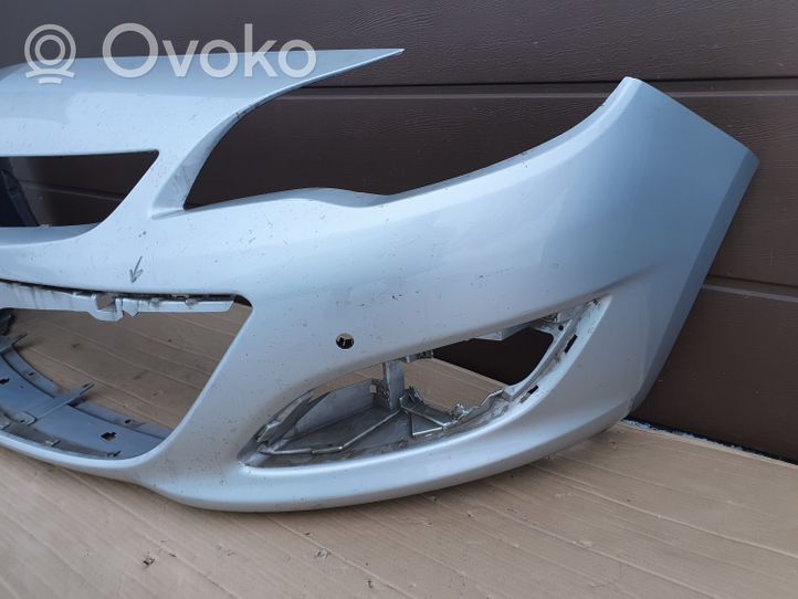 Opel Astra J Front bumper 13368660