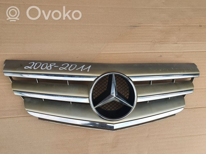 Mercedes-Benz B W245 Maskownica / Grill / Atrapa górna chłodnicy A1698881660