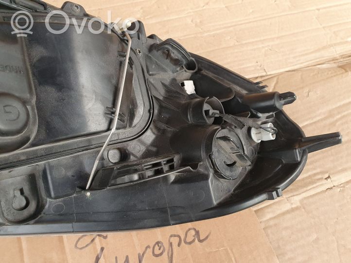 Volvo XC60 Lampa przednia 31395470