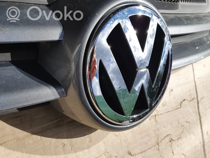 Volkswagen Golf V Rejilla superior del radiador del parachoques delantero TAIWAN